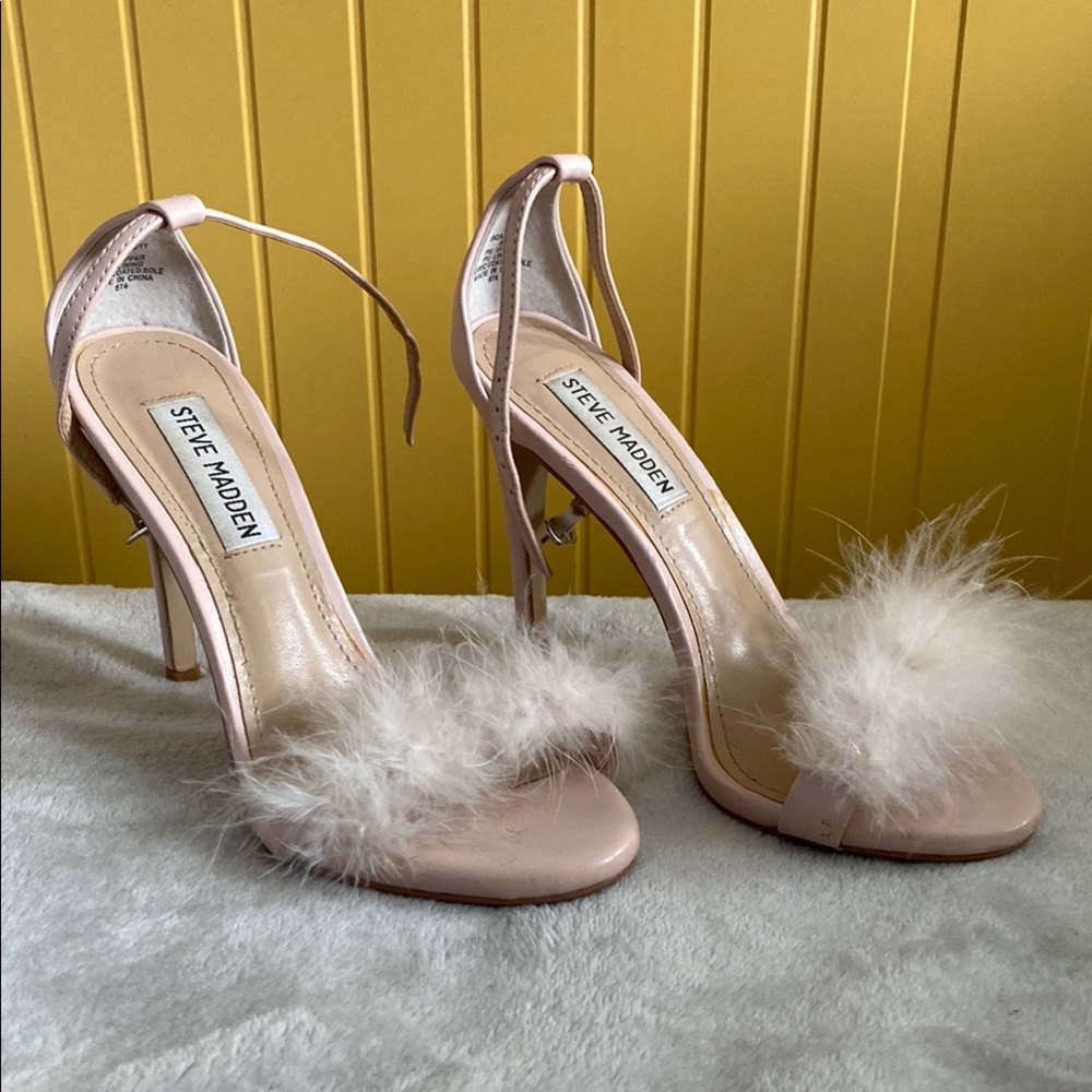 Steve Madden Pink Feathered Women's Heels